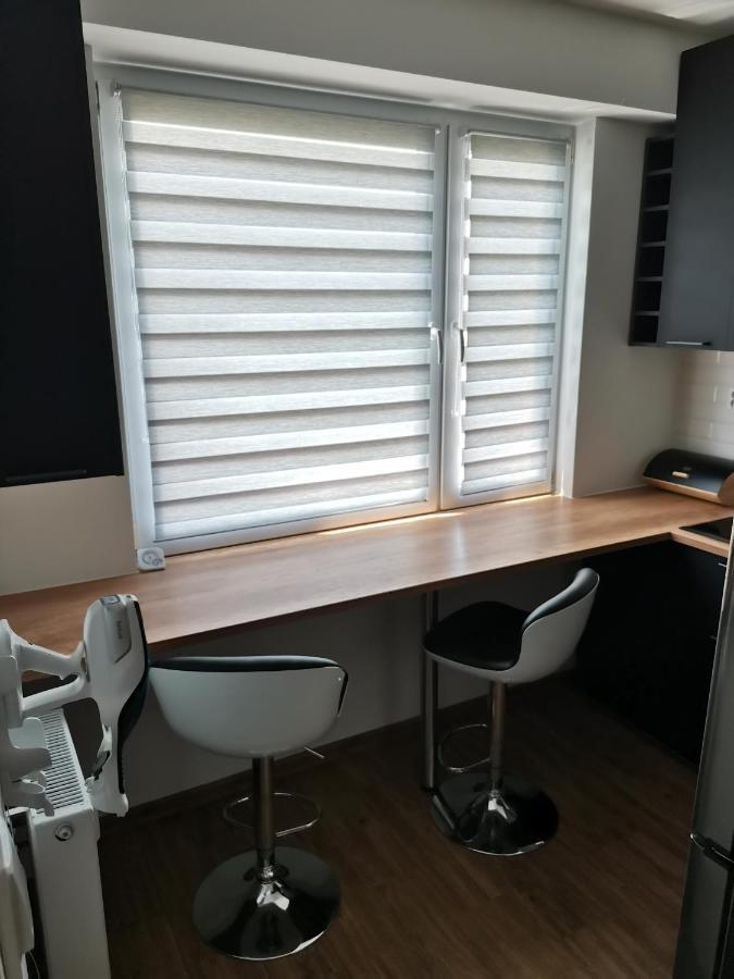 Przytulny Apartament W Wiezowcu - Centrum Miasta Podwislocze 38 Жешов Екстериор снимка