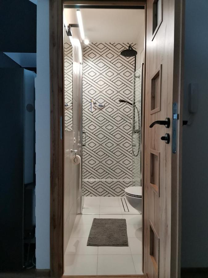 Przytulny Apartament W Wiezowcu - Centrum Miasta Podwislocze 38 Жешов Екстериор снимка