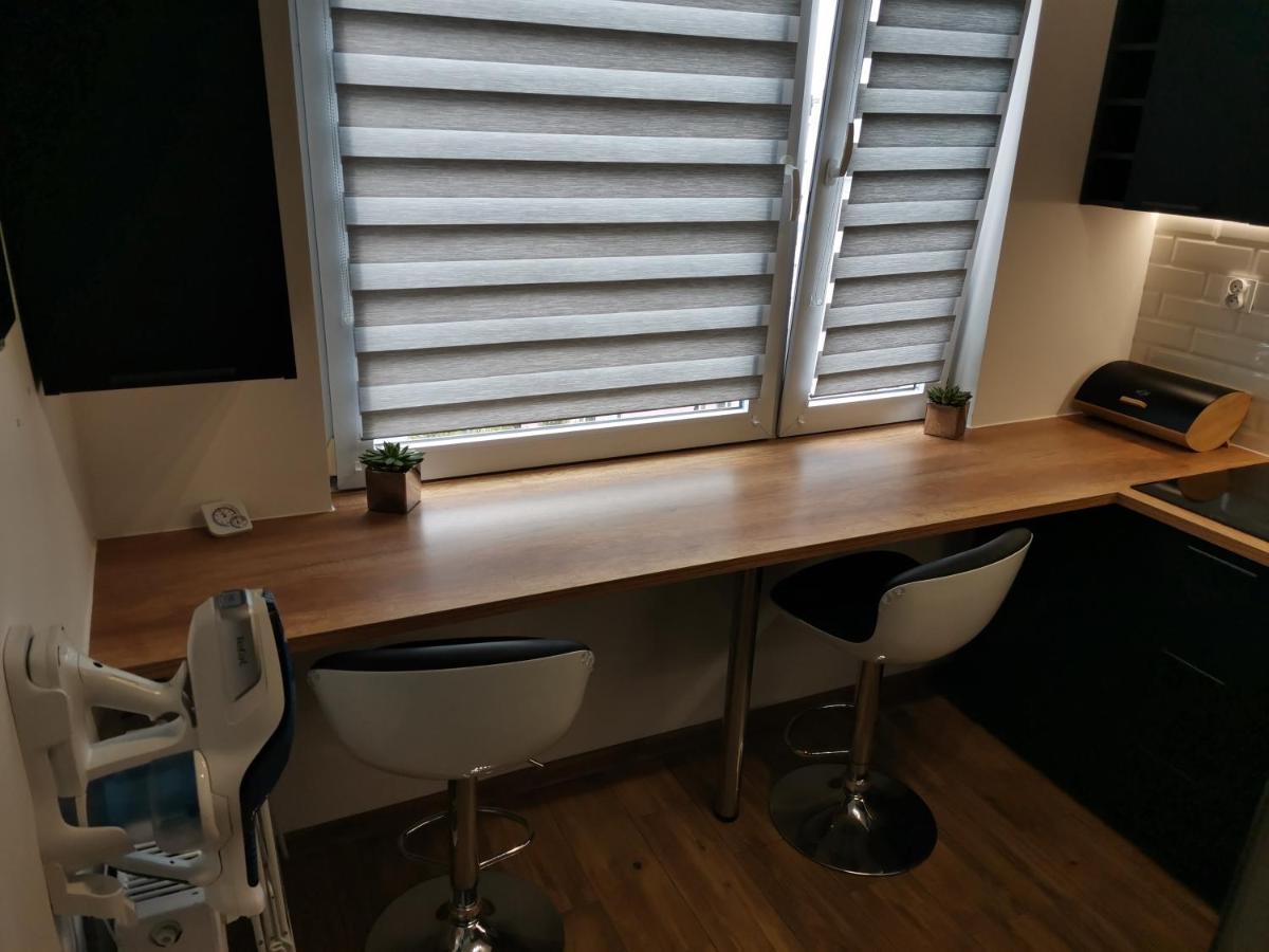 Przytulny Apartament W Wiezowcu - Centrum Miasta Podwislocze 38 Жешов Екстериор снимка