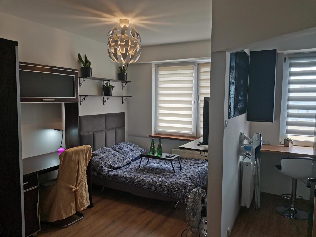 Przytulny Apartament W Wiezowcu - Centrum Miasta Podwislocze 38 Жешов Екстериор снимка